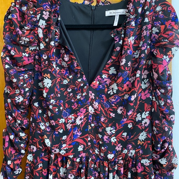 BCBGENERATION floral ruched long sleeve Maxi Dress - Picture 6 of 6